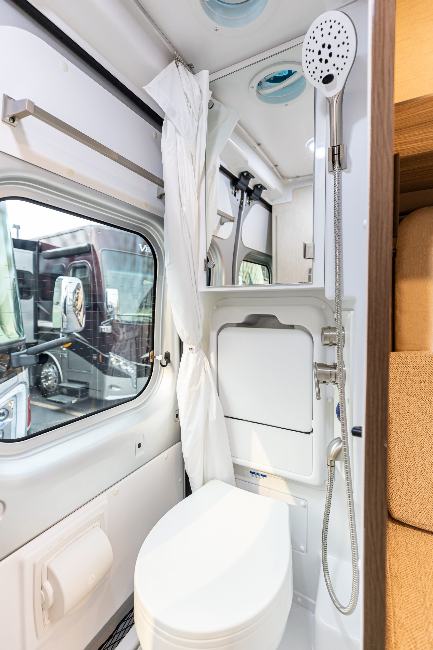 2024 Entegra Ethos 20T comfortable interior for couples